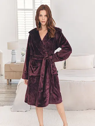 CHELSEA PEERS | Peignoir | 